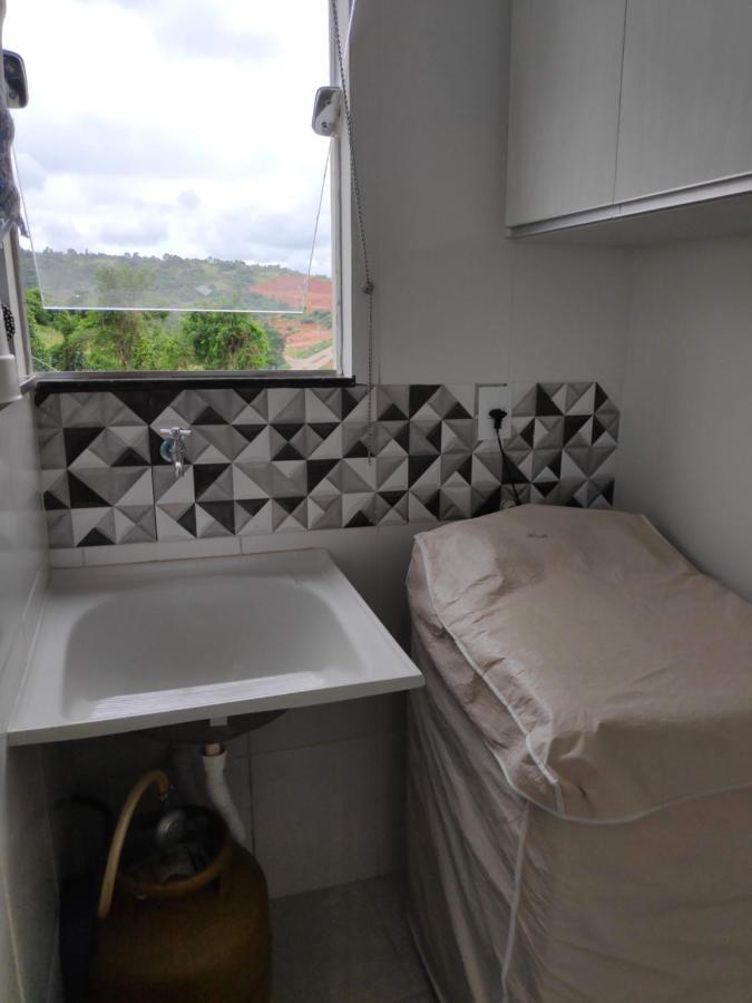 Apartamento Ar Condicionado, Varanda, 2 Vagas Garagem *