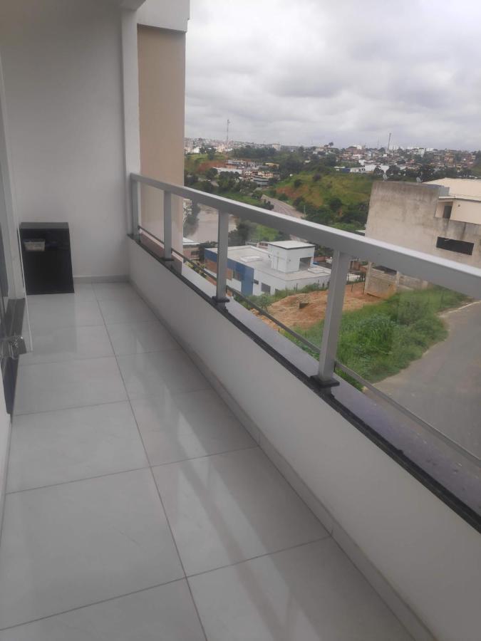 Apartamento Ar Condicionado, Varanda, 2 Vagas Garagem Muriaé